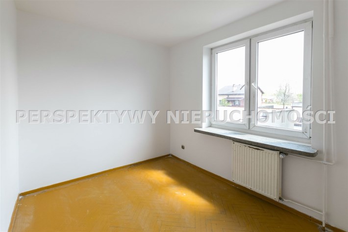 - pokój II na piętrze II